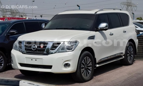 Sayi Imported Nissan Patrol White Mota in Import - Dubai a Burkina Faso Sayi Imported Nissan Patrol White Mota in Import - Dubai a Burkina Faso