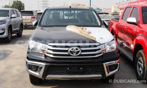 Sayi Imported Toyota Hilux Black Mota in Import - Dubai a Burkina Faso Sayi Imported Toyota Hilux Black Mota in Import - Dubai a Burkina Faso