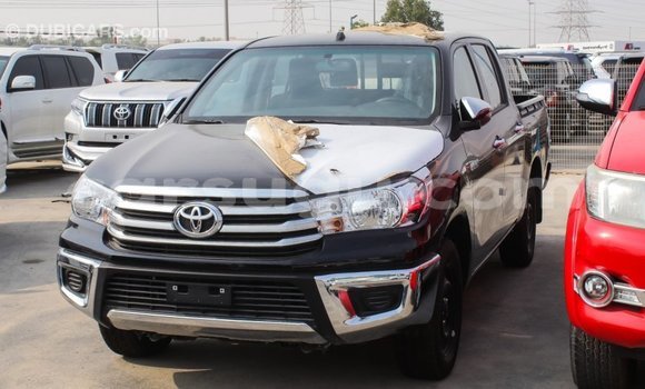 Sayi Imported Toyota Hilux Black Mota in Import - Dubai a Burkina Faso Sayi Imported Toyota Hilux Black Mota in Import - Dubai a Burkina Faso