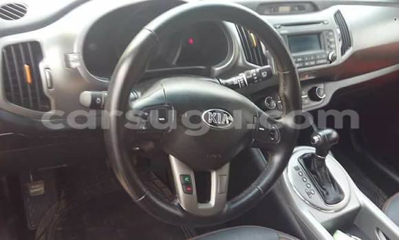 Sayi Na hannu Kia Sportage Blue Mota in Ouagadougou a Burkina Faso Sayi Na hannu Kia Sportage Blue Mota in Ouagadougou a Burkina Faso