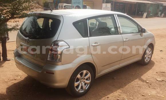 Acheter Neuf Voiture Toyota Corolla Gris à Ouagadougou, Burkina-Faso Acheter Neuf Voiture Toyota Corolla Gris à Ouagadougou, Burkina-Faso