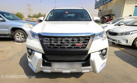 Acheter Import Voiture Toyota Fortuner Blanc à Import - Dubai, Burkina-Faso Acheter Import Voiture Toyota Fortuner Blanc à Import - Dubai, Burkina-Faso
