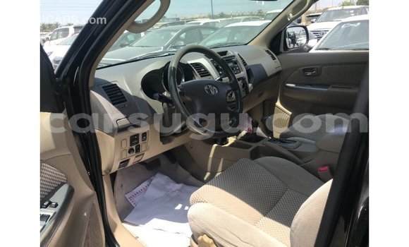 Sayi Imported Toyota Fortuner Black Mota in Import - Dubai a Burkina Faso Sayi Imported Toyota Fortuner Black Mota in Import - Dubai a Burkina Faso