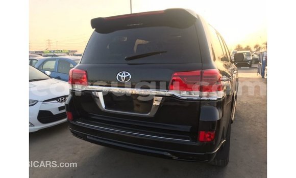 Sayi Imported Toyota Land Cruiser Black Mota in Import - Dubai a Burkina Faso Sayi Imported Toyota Land Cruiser Black Mota in Import - Dubai a Burkina Faso