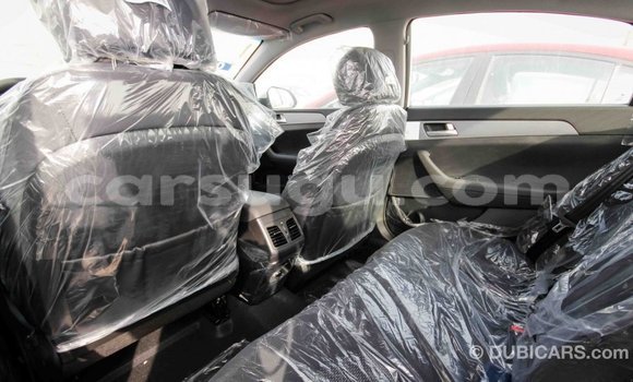 Acheter Import Voiture Hyundai Sonata Blanc à Import - Dubai, Burkina-Faso Acheter Import Voiture Hyundai Sonata Blanc à Import - Dubai, Burkina-Faso