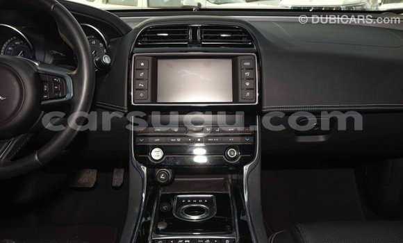 Sayi Imported Jaguar XE Red Mota in Import - Dubai a Burkina Faso Sayi Imported Jaguar XE Red Mota in Import - Dubai a Burkina Faso