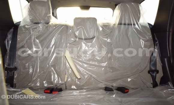 Sayi Imported Renault Duster White Mota in Import - Dubai a Burkina Faso Sayi Imported Renault Duster White Mota in Import - Dubai a Burkina Faso