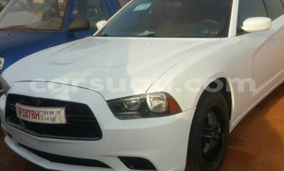 Acheter Neuf Voiture Dodge Charger Blanc à Ouagadougou, Burkina-Faso Acheter Neuf Voiture Dodge Charger Blanc à Ouagadougou, Burkina-Faso