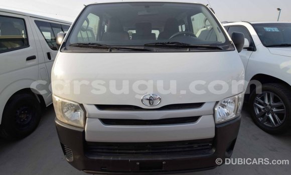 Sayi Imported Toyota Hiace White Mota in Import - Dubai a Burkina Faso Sayi Imported Toyota Hiace White Mota in Import - Dubai a Burkina Faso
