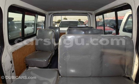 Sayi Imported Toyota Hiace White Mota in Import - Dubai a Burkina Faso Sayi Imported Toyota Hiace White Mota in Import - Dubai a Burkina Faso