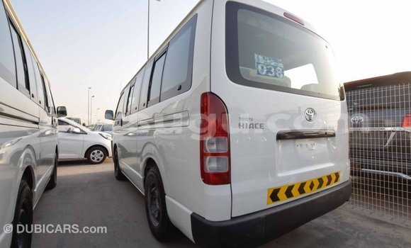 Sayi Imported Toyota Hiace White Mota in Import - Dubai a Burkina Faso Sayi Imported Toyota Hiace White Mota in Import - Dubai a Burkina Faso