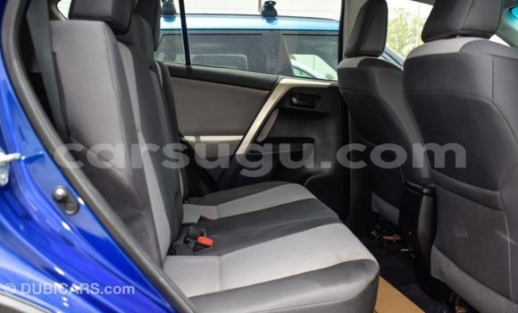 Sayi Imported Toyota HiAce Blue Babbar mota in Import - Dubai a Burkina Faso Sayi Imported Toyota HiAce Blue Babbar mota in Import - Dubai a Burkina Faso