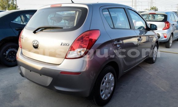 Sayi Imported Hyundai i20 Sauran Mota in Import - Dubai a Burkina Faso Sayi Imported Hyundai i20 Sauran Mota in Import - Dubai a Burkina Faso