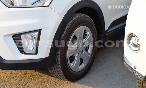 Sayi Imported Hyundai Creta White Mota in Import - Dubai a Burkina Faso Sayi Imported Hyundai Creta White Mota in Import - Dubai a Burkina Faso