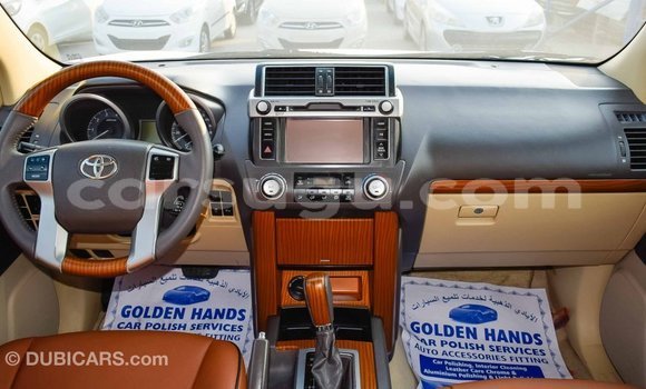 Acheter Import Voiture Toyota Prado Blanc à Import - Dubai, Burkina-Faso Acheter Import Voiture Toyota Prado Blanc à Import - Dubai, Burkina-Faso