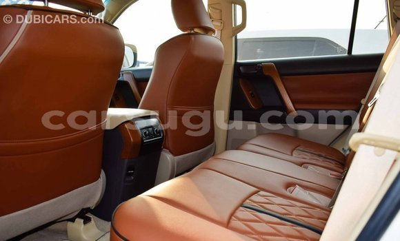 Acheter Import Voiture Toyota Prado Blanc à Import - Dubai, Burkina-Faso Acheter Import Voiture Toyota Prado Blanc à Import - Dubai, Burkina-Faso