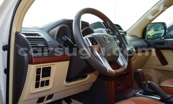 Sayi Imported Toyota Prado White Mota in Import - Dubai a Burkina Faso Sayi Imported Toyota Prado White Mota in Import - Dubai a Burkina Faso