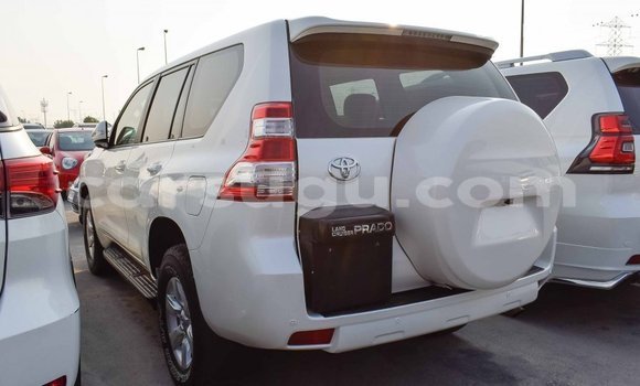 Sayi Imported Toyota Prado White Mota in Import - Dubai a Burkina Faso Sayi Imported Toyota Prado White Mota in Import - Dubai a Burkina Faso