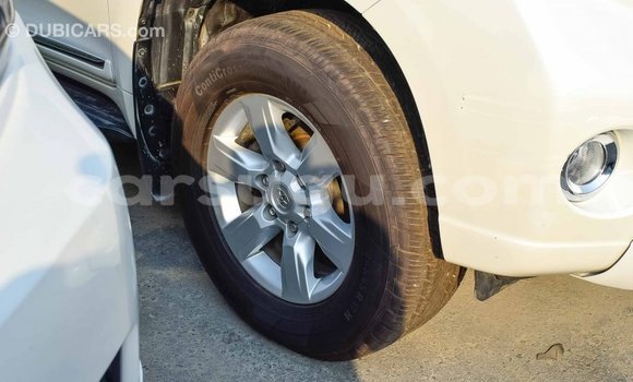 Sayi Imported Toyota Prado White Mota in Import - Dubai a Burkina Faso Sayi Imported Toyota Prado White Mota in Import - Dubai a Burkina Faso