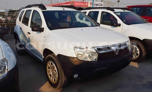 Sayi Imported Renault Duster White Mota in Import - Dubai a Burkina Faso Sayi Imported Renault Duster White Mota in Import - Dubai a Burkina Faso