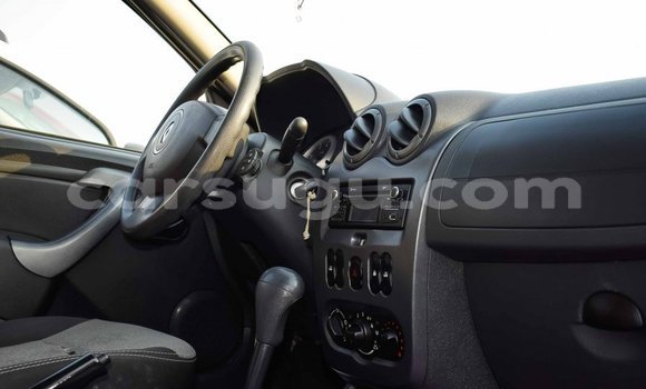 Sayi Imported Renault Duster White Mota in Import - Dubai a Burkina Faso Sayi Imported Renault Duster White Mota in Import - Dubai a Burkina Faso