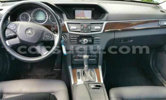 Acheter Neuf Voiture Mercedes-Benz 200 Noir à Ouagadougou, Burkina-Faso Acheter Neuf Voiture Mercedes-Benz 200 Noir à Ouagadougou, Burkina-Faso