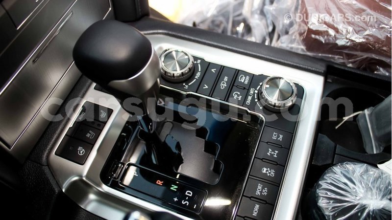 Big with watermark toyota land cruiser burkina faso import dubai 4885