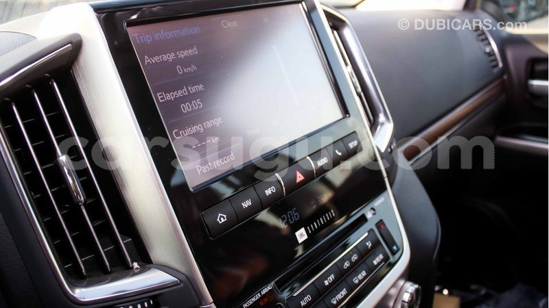 Big with watermark toyota land cruiser burkina faso import dubai 4885