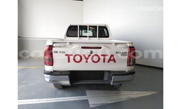Buy Import Toyota Hilux White Car in Import - Dubai in Burkina Faso Buy Import Toyota Hilux White Car in Import - Dubai in Burkina Faso