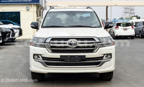 Buy Import Toyota Land Cruiser White Car in Import - Dubai in Burkina Faso Buy Import Toyota Land Cruiser White Car in Import - Dubai in Burkina Faso
