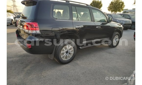 Sayi Imported Toyota Land Cruiser Black Mota in Import - Dubai a Burkina Faso Sayi Imported Toyota Land Cruiser Black Mota in Import - Dubai a Burkina Faso