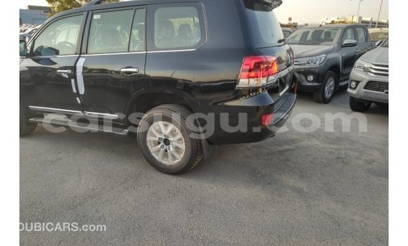 Sayi Imported Toyota Land Cruiser Black Mota in Import - Dubai a Burkina Faso Sayi Imported Toyota Land Cruiser Black Mota in Import - Dubai a Burkina Faso
