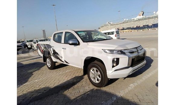 Buy Import Mitsubishi L200 White Car in Import - Dubai in Burkina Faso Buy Import Mitsubishi L200 White Car in Import - Dubai in Burkina Faso