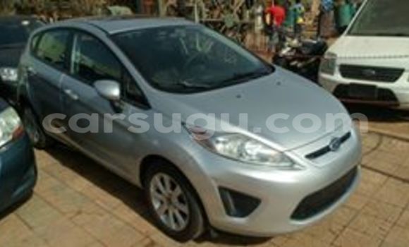 Acheter Neuf Voiture Ford Fiesta Gris à Ouagadougou, Burkina-Faso Acheter Neuf Voiture Ford Fiesta Gris à Ouagadougou, Burkina-Faso