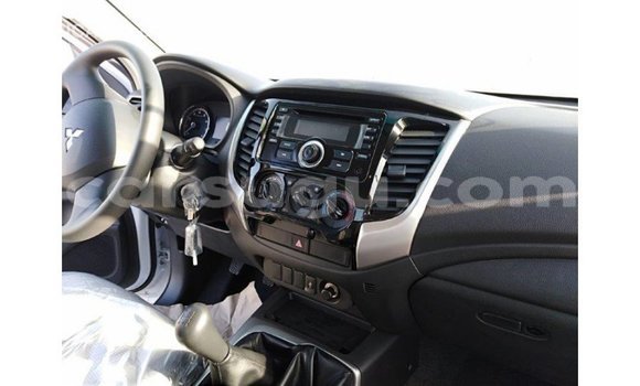 Buy Import Mitsubishi L200 White Car in Import - Dubai in Burkina Faso Buy Import Mitsubishi L200 White Car in Import - Dubai in Burkina Faso