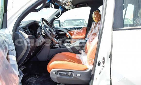 Sayi Imported Lexus LX White Mota in Import - Dubai a Burkina Faso Sayi Imported Lexus LX White Mota in Import - Dubai a Burkina Faso