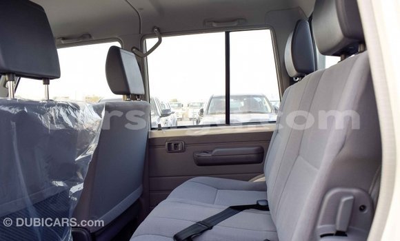 Buy Import Toyota Land Cruiser White Car in Import - Dubai in Burkina Faso Buy Import Toyota Land Cruiser White Car in Import - Dubai in Burkina Faso