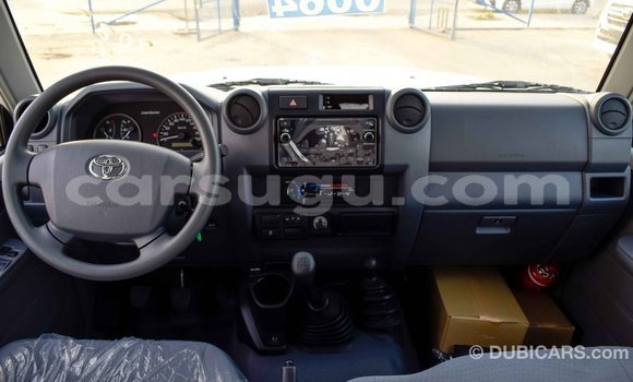 Buy Import Toyota Land Cruiser White Car in Import - Dubai in Burkina Faso Buy Import Toyota Land Cruiser White Car in Import - Dubai in Burkina Faso