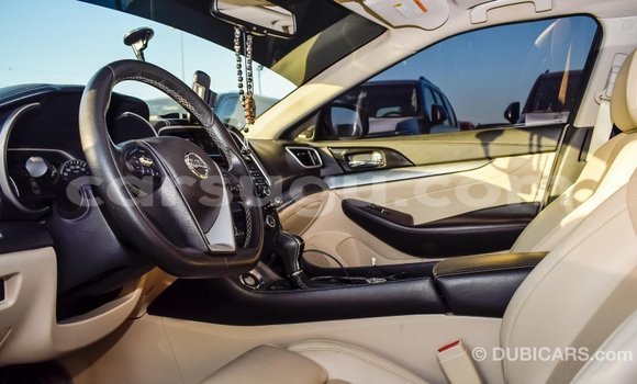 Acheter Import Voiture Nissan Maxima Blanc à Import - Dubai, Burkina-Faso Acheter Import Voiture Nissan Maxima Blanc à Import - Dubai, Burkina-Faso