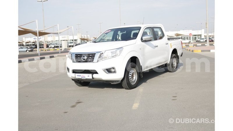 Big with watermark nissan navara burkina faso import dubai 4941