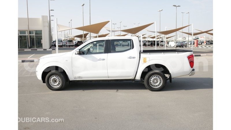 Big with watermark nissan navara burkina faso import dubai 4941
