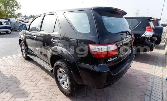 Sayi Imported Toyota Fortuner Black Mota in Import - Dubai a Burkina Faso Sayi Imported Toyota Fortuner Black Mota in Import - Dubai a Burkina Faso