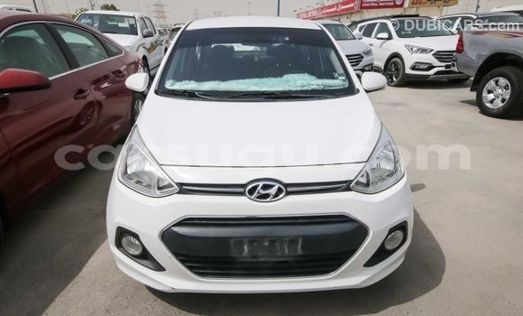 Sayi Imported Hyundai i10 White Mota in Import - Dubai a Burkina Faso Sayi Imported Hyundai i10 White Mota in Import - Dubai a Burkina Faso