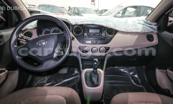Sayi Imported Hyundai i10 White Mota in Import - Dubai a Burkina Faso Sayi Imported Hyundai i10 White Mota in Import - Dubai a Burkina Faso