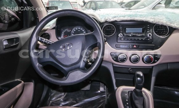 Sayi Imported Hyundai i10 White Mota in Import - Dubai a Burkina Faso Sayi Imported Hyundai i10 White Mota in Import - Dubai a Burkina Faso