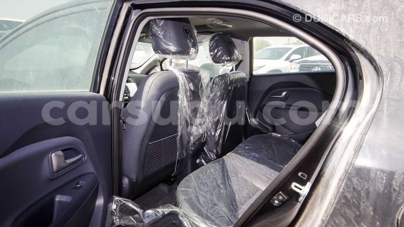 Big with watermark kia rio burkina faso import dubai 4957