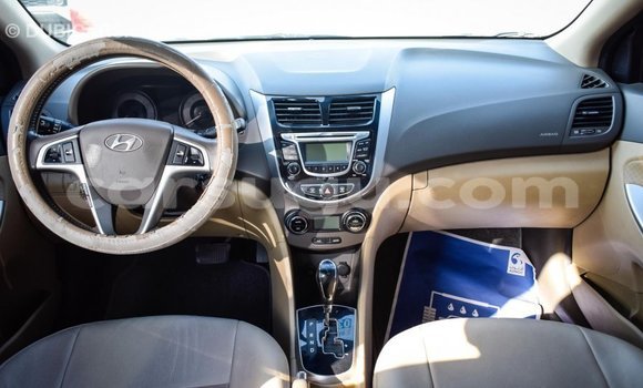 Acheter Import Voiture Hyundai Accent Marron à Import - Dubai, Burkina-Faso Acheter Import Voiture Hyundai Accent Marron à Import - Dubai, Burkina-Faso
