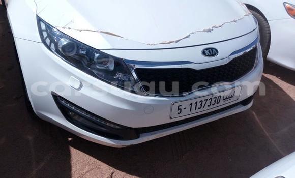 Acheter Neuf Voiture Kia Sephia Blanc à Ouagadougou, Burkina-Faso Acheter Neuf Voiture Kia Sephia Blanc à Ouagadougou, Burkina-Faso