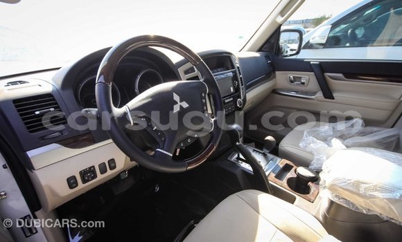 Sayi Imported Mitsubishi Pajero White Mota in Import - Dubai a Burkina Faso Sayi Imported Mitsubishi Pajero White Mota in Import - Dubai a Burkina Faso