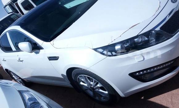 Acheter Neuf Voiture Kia Sephia Blanc à Ouagadougou, Burkina-Faso Acheter Neuf Voiture Kia Sephia Blanc à Ouagadougou, Burkina-Faso